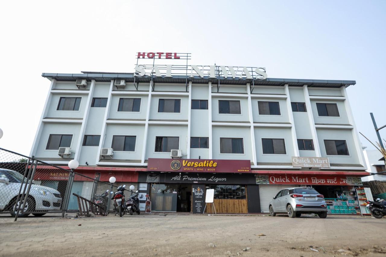 Hotel Sai Niwas Lonavala Exteriör bild