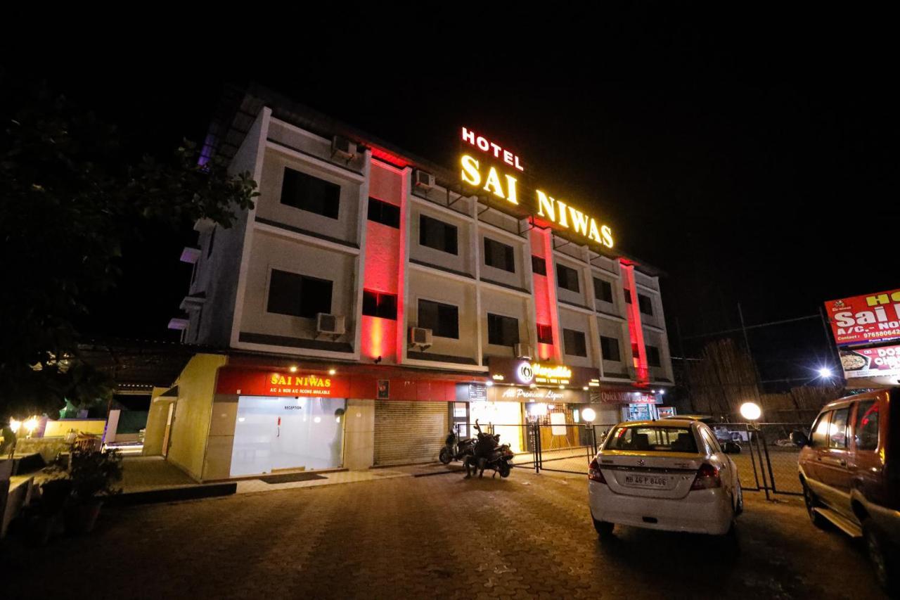 Hotel Sai Niwas Lonavala Exteriör bild