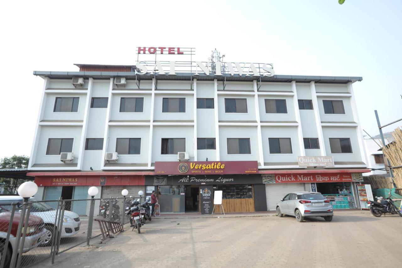 Hotel Sai Niwas Lonavala Exteriör bild